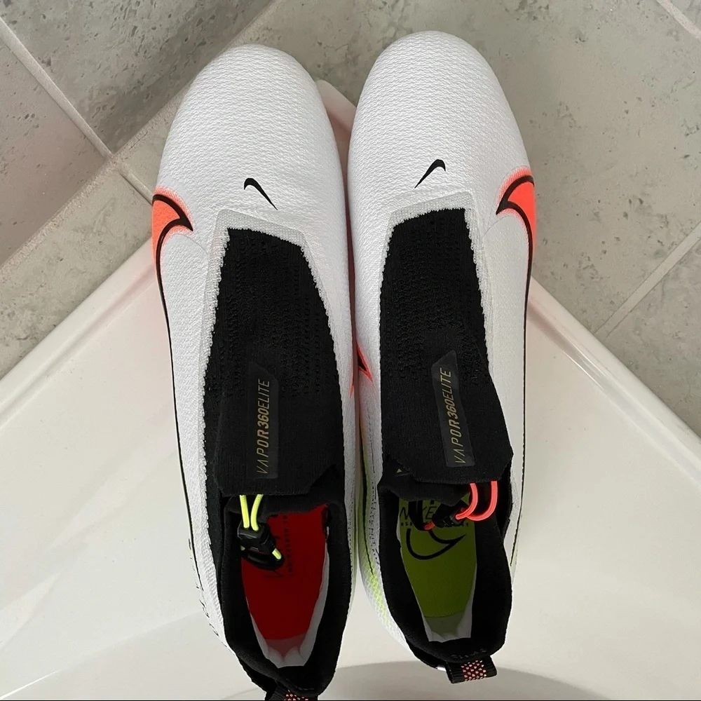 Nike Men’s Vapor Edge Elite 360 PRM Football Cleats Size 16